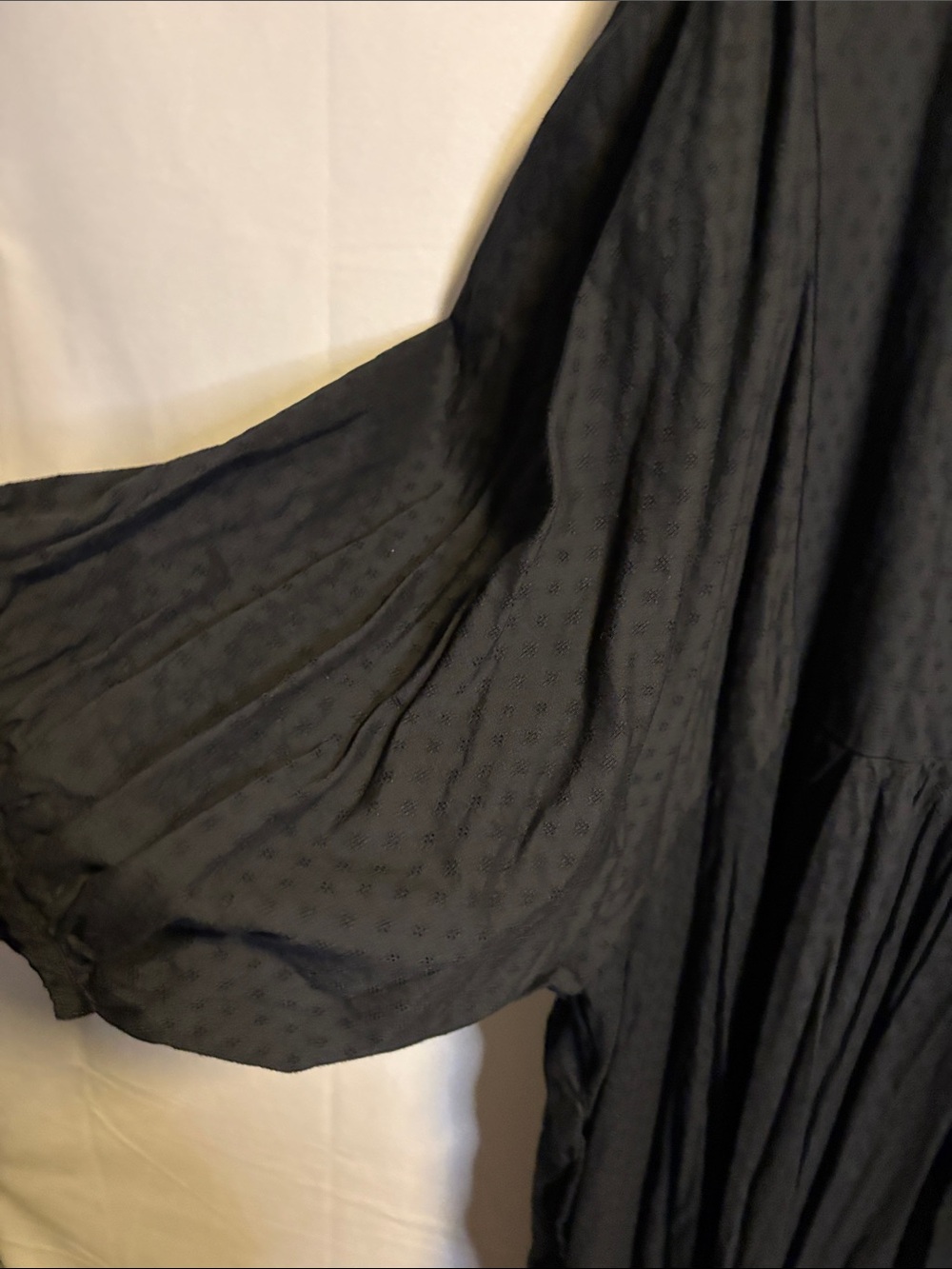 Universal Thread Black Maxi Dress with Balloon Sleeves - Picture 5 of 11